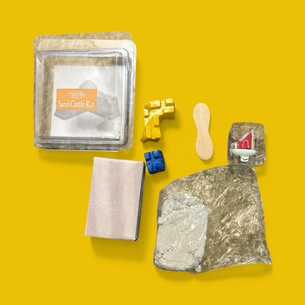 Undersea University Kids Craft Activity Sand Castle Kit - Yellow & Blue NIB Toys